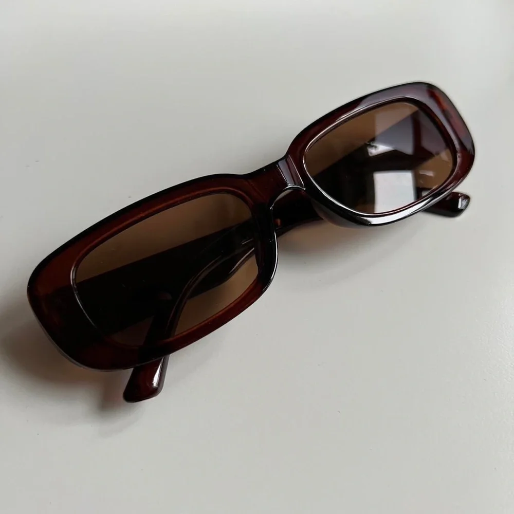unique retro vintage style brown “tea” rectangle square sunglasses